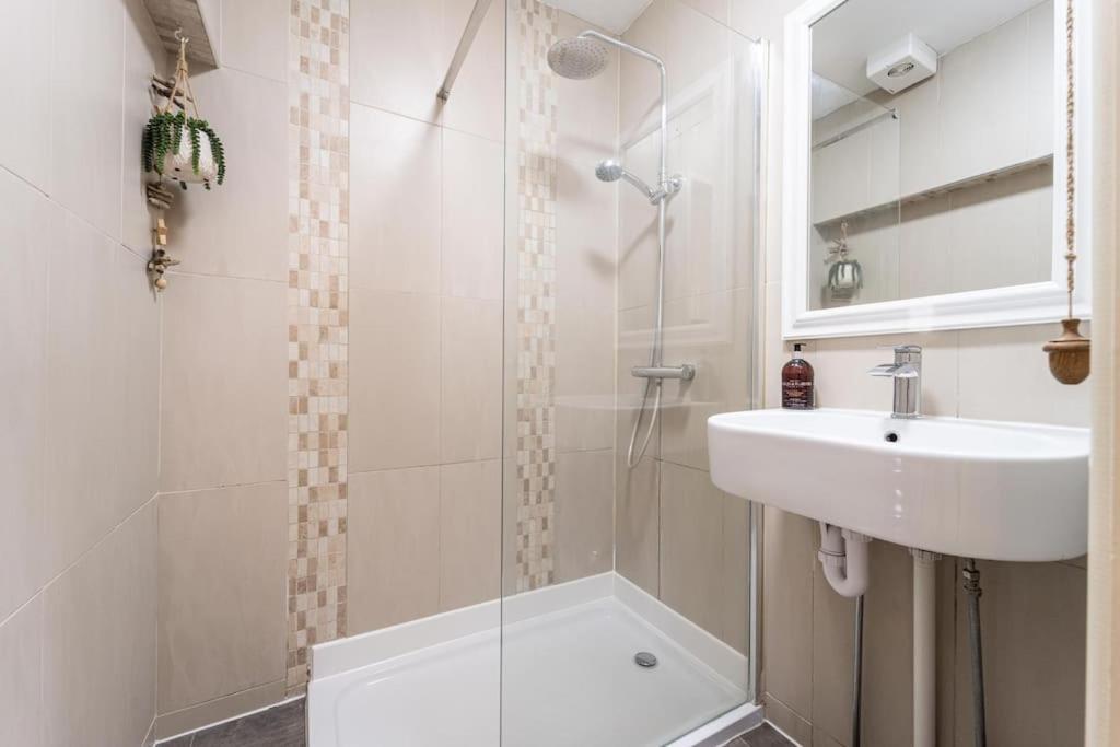 Sandbanks Ground Floor 2 Bed Apt, Beach 3Mins Walk Poole Εξωτερικό φωτογραφία